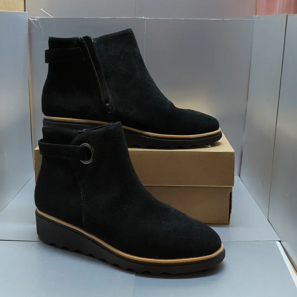 BNWT Clark Addiy Kara Ankle shoes Black / 6M - Picture 2 of 11